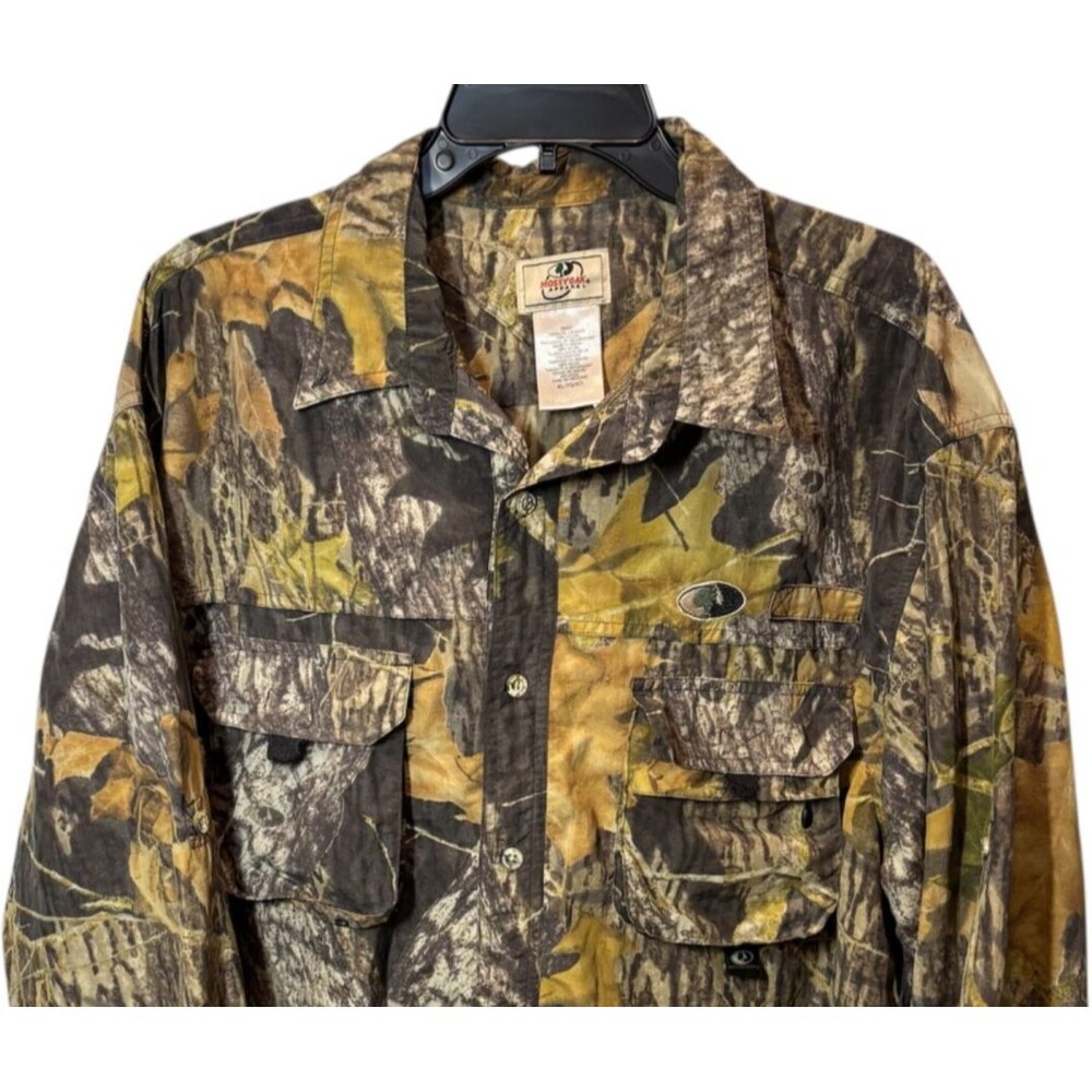 Mossy Oak Men's XL Camo button front shirt /  Jacket treklite nylon pockets